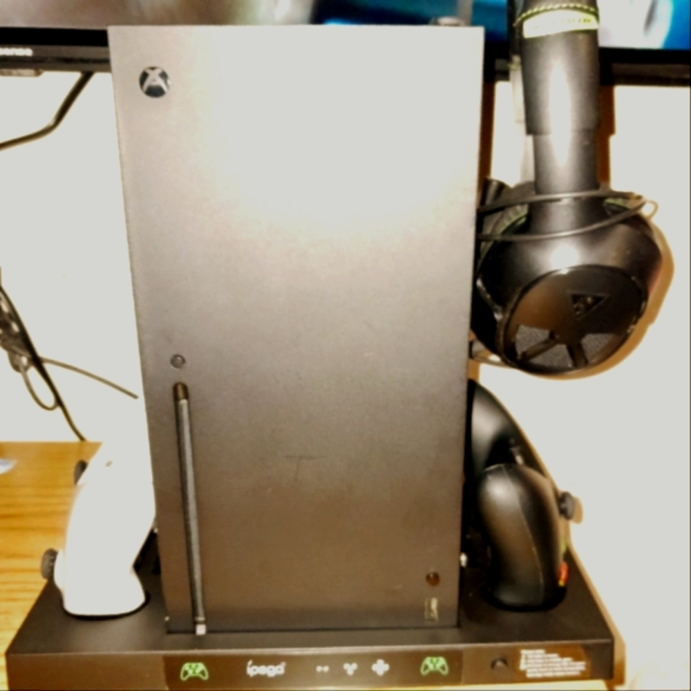 Xbox series x console